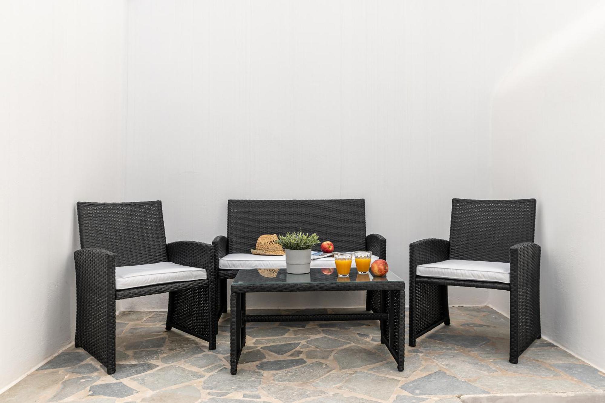 The White Stone House Apartment Naxos City ภายนอก รูปภาพ