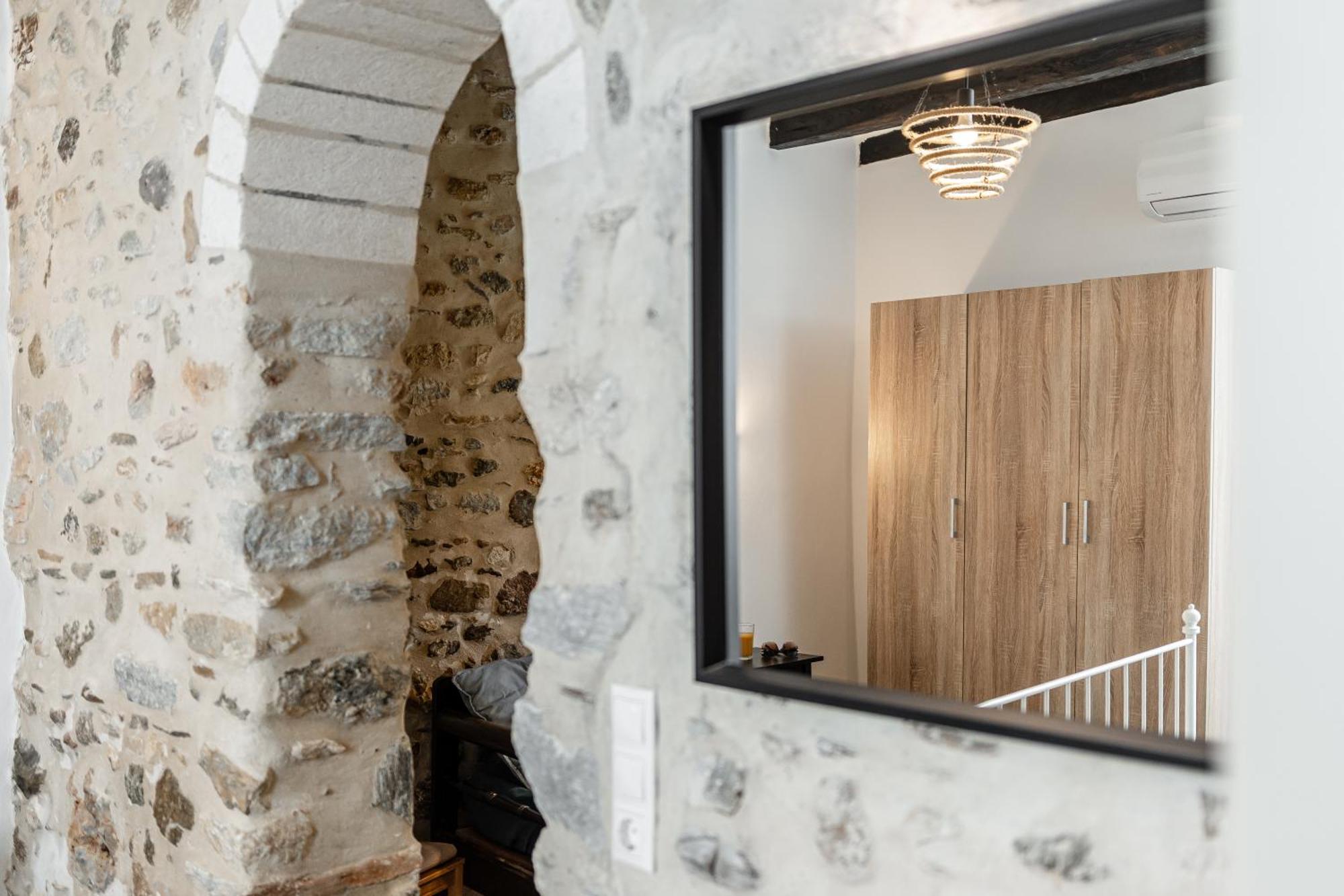 The White Stone House Apartment Naxos City ภายนอก รูปภาพ