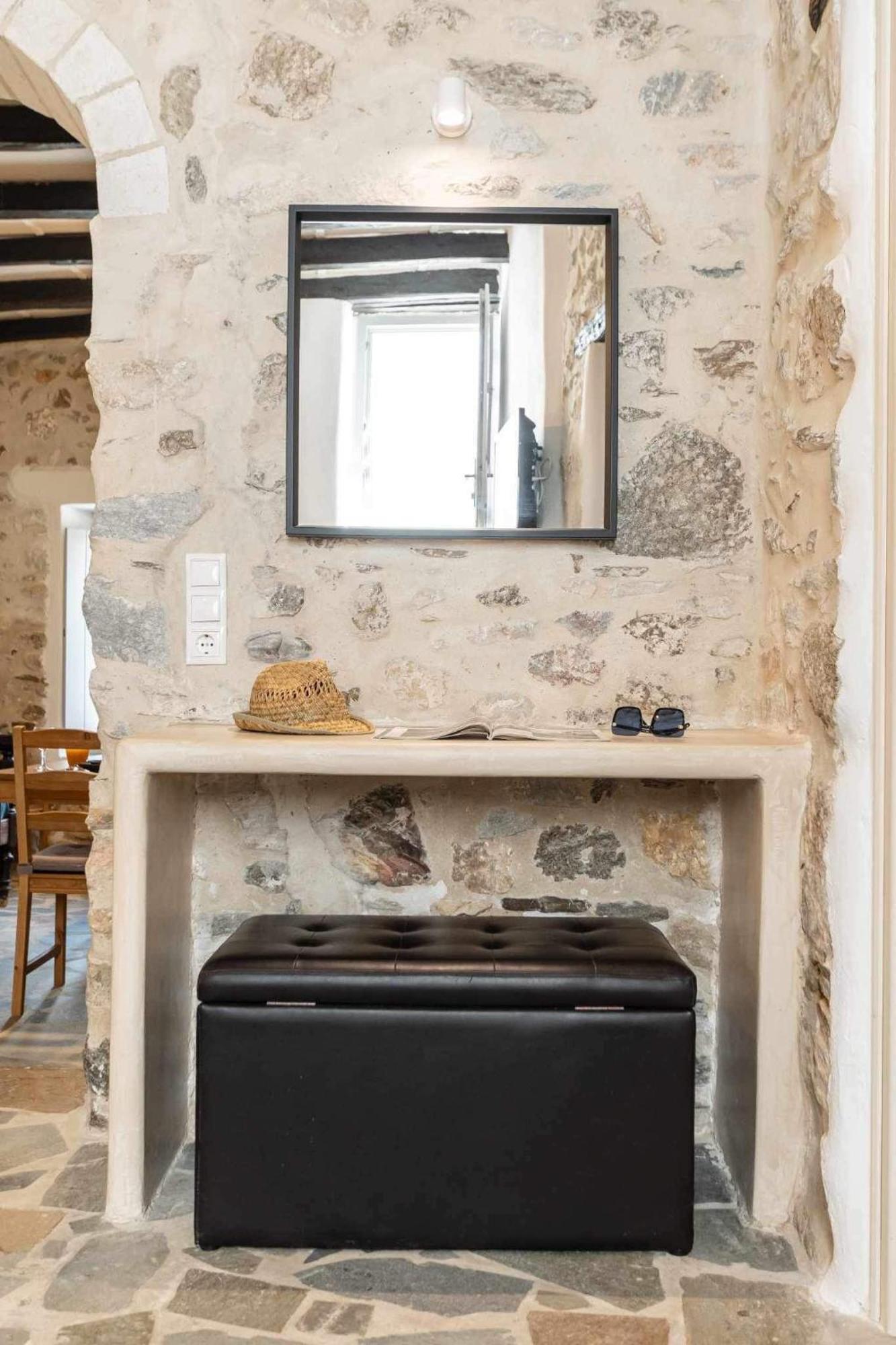 The White Stone House Apartment Naxos City ภายนอก รูปภาพ